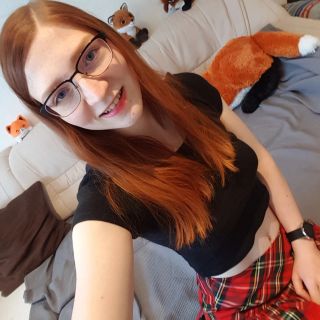 FinaFoxy hat 2 neue Videos im Private Shop hochgeladen