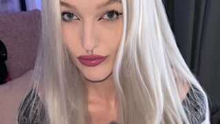 lovecassyrose hat 1 neues Video im Private Shop hochgeladen