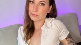 Mrsqueeniii hat 1 neues Video im Private Shop hochgeladen