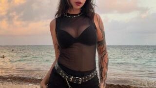 BubbleBluee hat 1 neues Video im Private Shop hochgeladen